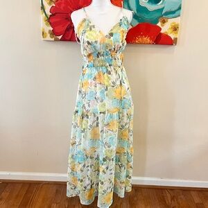 Mystree 𖤓 Floral Maxi Dress Chiffon Material. NWT.